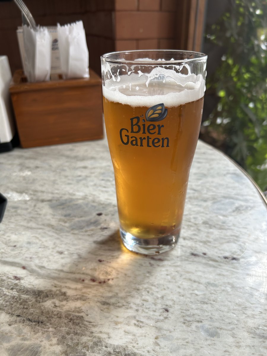 家族のいない寂しを埋める為に仕方無く飲んでる