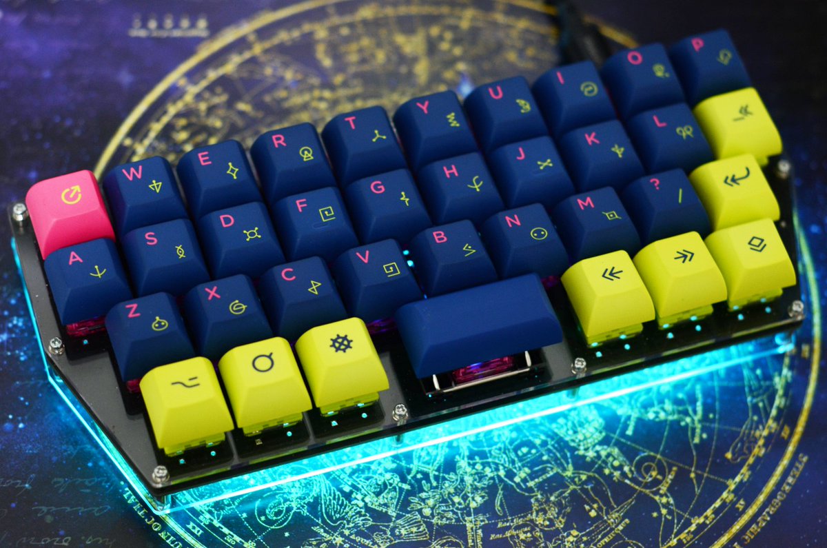 Keyboard: alpharain36 Keycaps: KAT Slurp Switch: KTT Matcha、C3