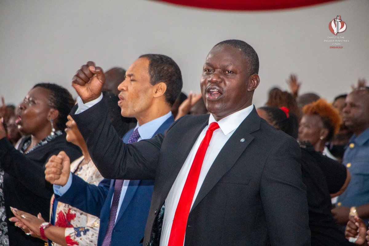citamembakasi's tweet photo. Crucified, laid behind a stone
You lived to die, rejected and alone
Like a rose, trampled on the ground
You took the fall and thought of me
Above all🎶
#citamembakasi
#WhereChristIsTheAnswer
#InStepWithTheSpirit https://t.co/zdwJcGrYDj