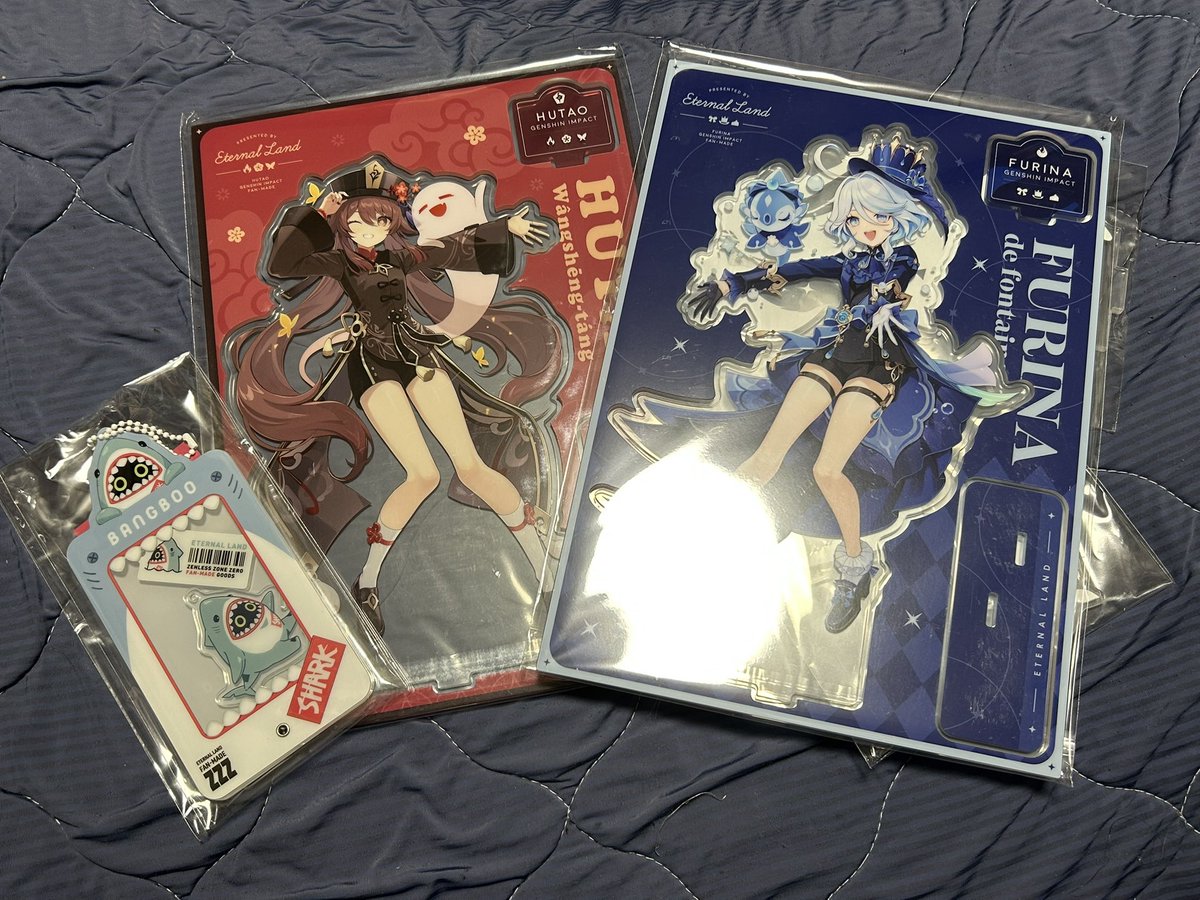 ETERNAL LAND(<a href="/6U_s/">6U☆C107グッズBOOTH通販中</a>)さんの新刊セット+アクスタ

いつものフリーナ、ガブットポンプと胡桃

フリーナは相変わらず可愛いくて👍
今回久々に胡桃見かけたので、胡桃アクスタも追加