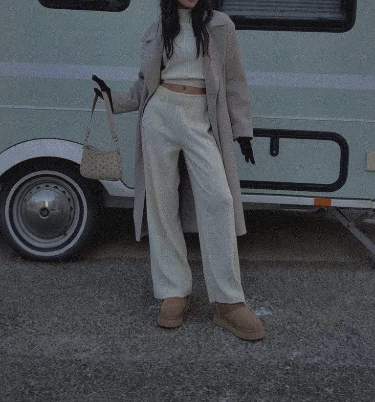 Öğrencimin dediğine göre bu kombinimle “sütlaç” olmuşum 🎿🌨️ #pazar