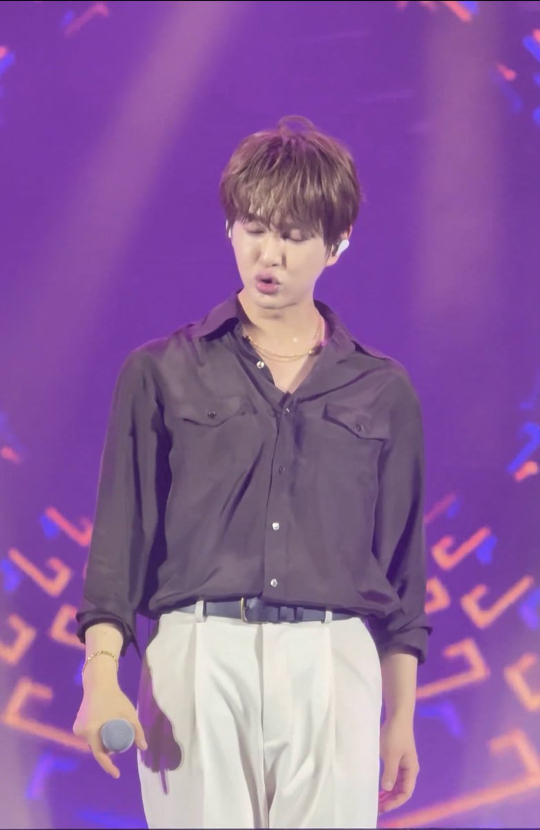 온유 #ONEW #オニュ@SHINee @ONEW_GRIFFIN