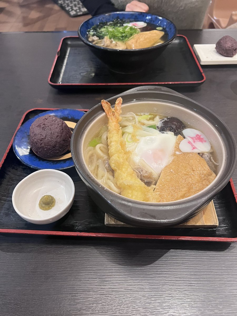 25nsIwakei's tweet photo. 2026年　新年おめでとうございます
昨年より皆さまには大変お世話になりました😅😅
２日に分けて三社参りをし　家内安全　商売繁盛　心願成就を祈念してまいりました
今年は午年　すべてがうま🐎く行くように準備万端
元気に過ごして参りたいと思いますのでどうぞよろしくお願いします🙇🙇 https://t.co/h0lToS4SdQ