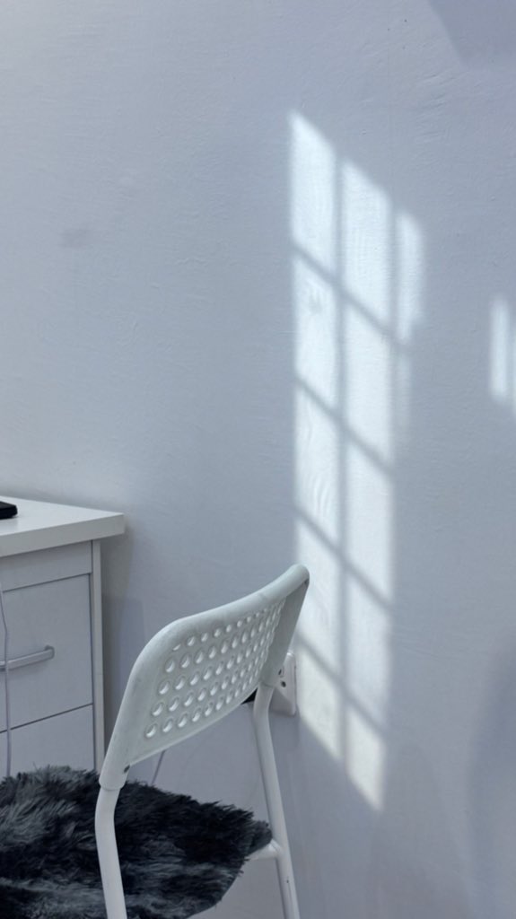 «وعند الصباحِ يحمدُ القومُ السُّرَىٰ
وتنجلي عنهم غـياباتُ الكـــــرىٰ»

✔️ | ختام المستوى الثالث .