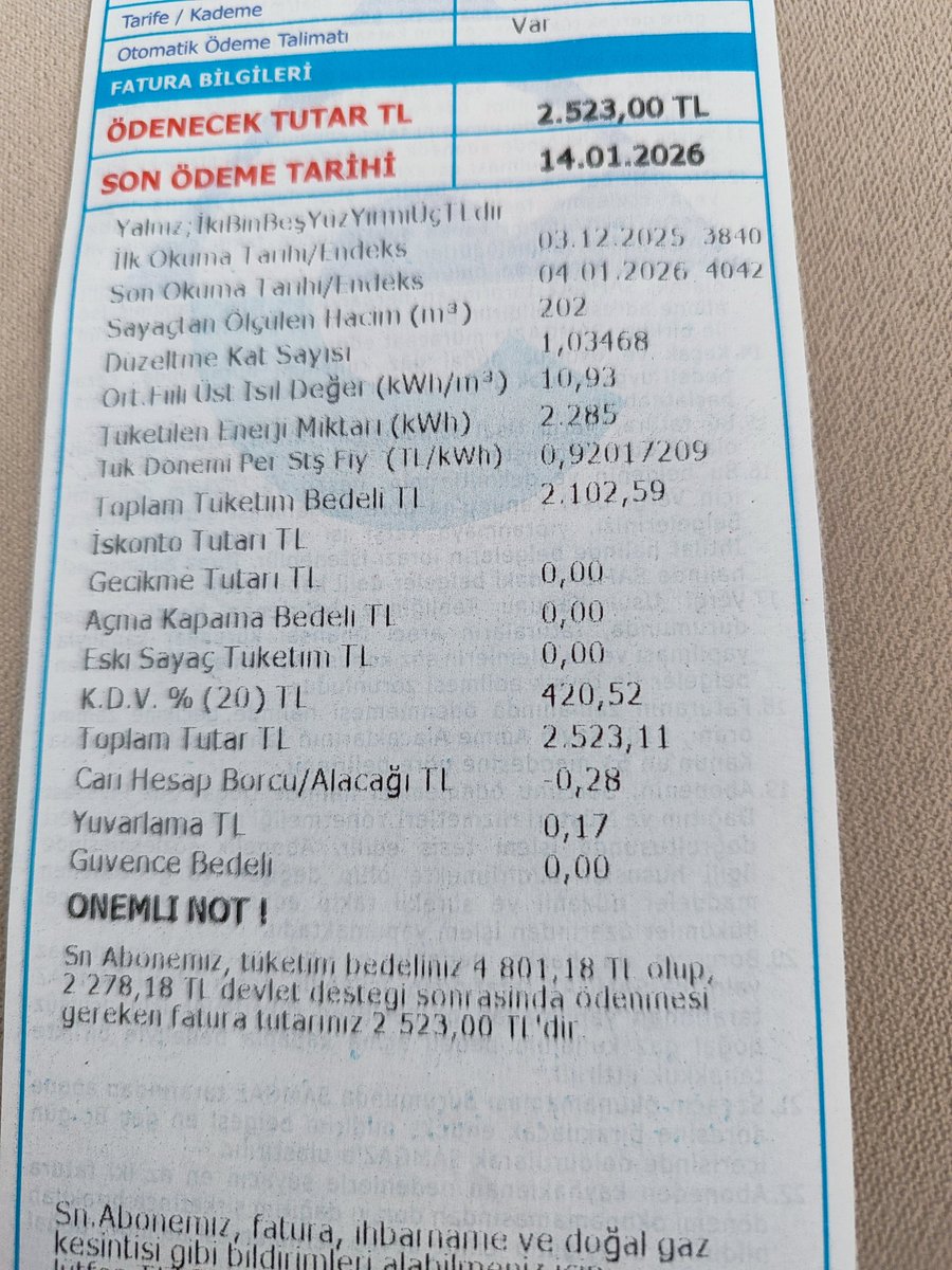 tüketim bedeli 2.102 TL, ödenecek tutar 2.523 TL iken tüketim bedeli nasıl 4.801 TL oluyor da 2.278 TL destek oluyor. dalgamı geçiyorsunuz siz salak yerine mi koyuyorsunuz insanları.. açıklama bekliyorum <a href="/samgaz/">samgaz</a>