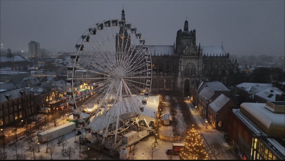 duveltje's tweet photo. Goedemorgen vanuit sprookjesachtig Den Bosch .
#Koningwinter #Sneeuw https://t.co/ewl13ivgo5