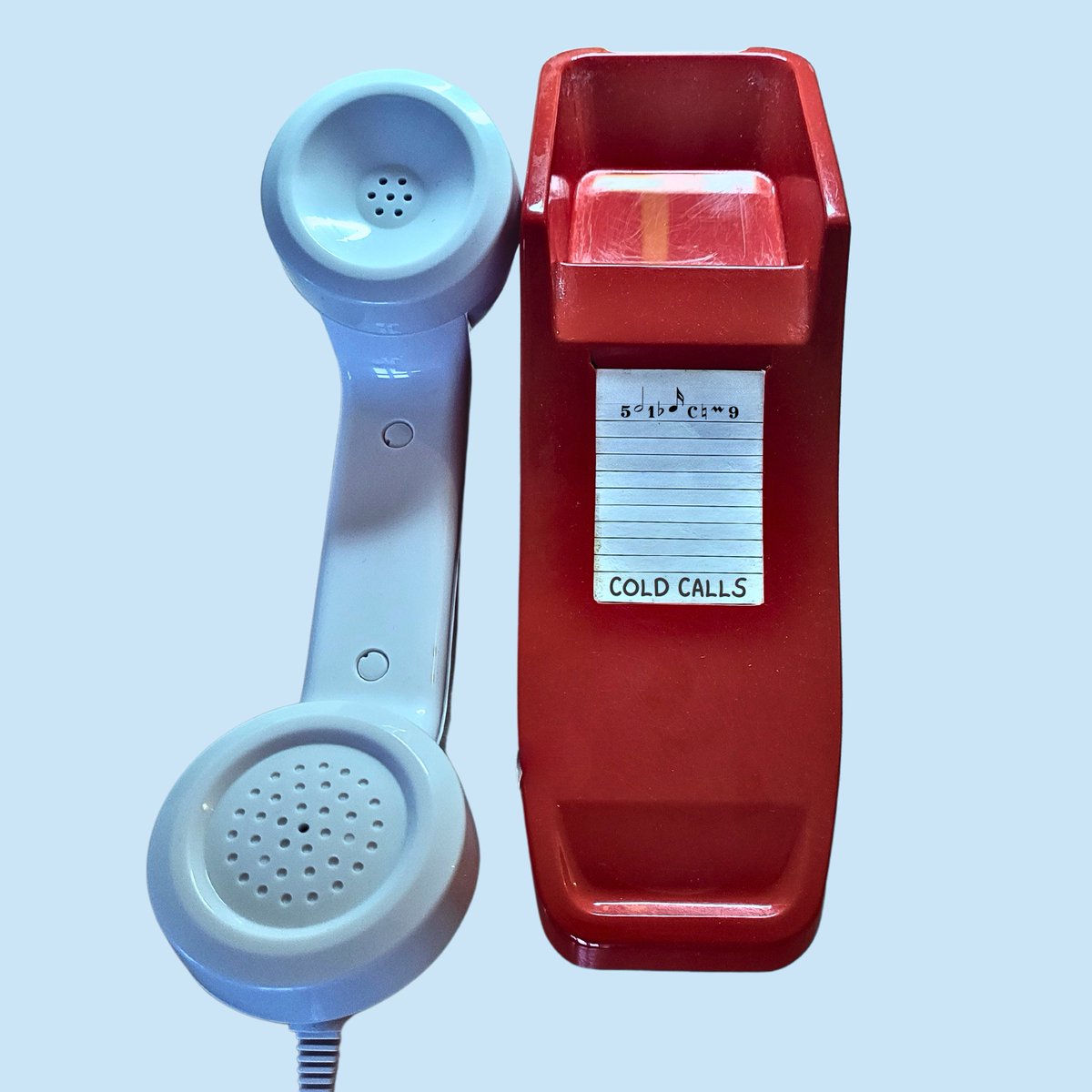 If you'd like to have some little treats delivered over the phone in the run-up to the performances in February, leave your number here: forms.gle/Vpo3uKT2yfjwwe…