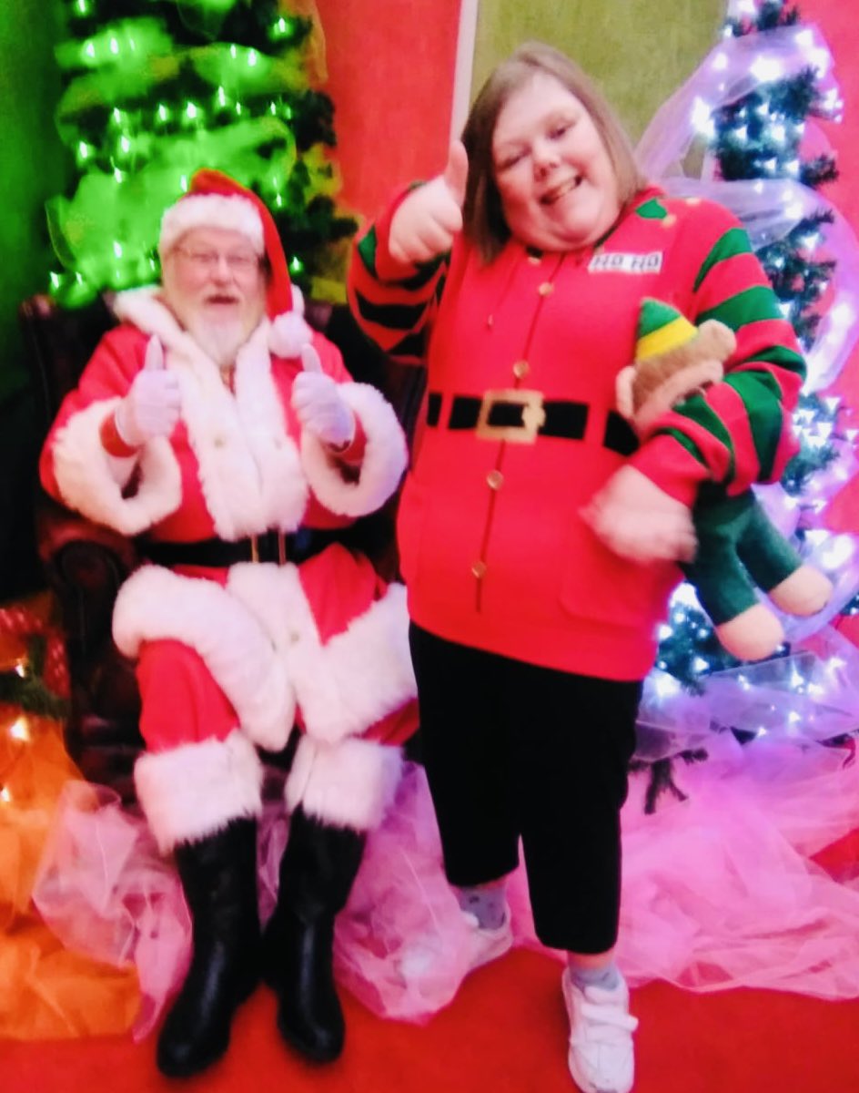 🤗Sunday Timeline Smiles🤗 My 22yr old Olivia been to see Santa, reported she’s been good & has put her order in for ‘a new jumper please’ . 🎅🏻 #RareGenetics #LearningDisability #FindTheSmiles 🥰