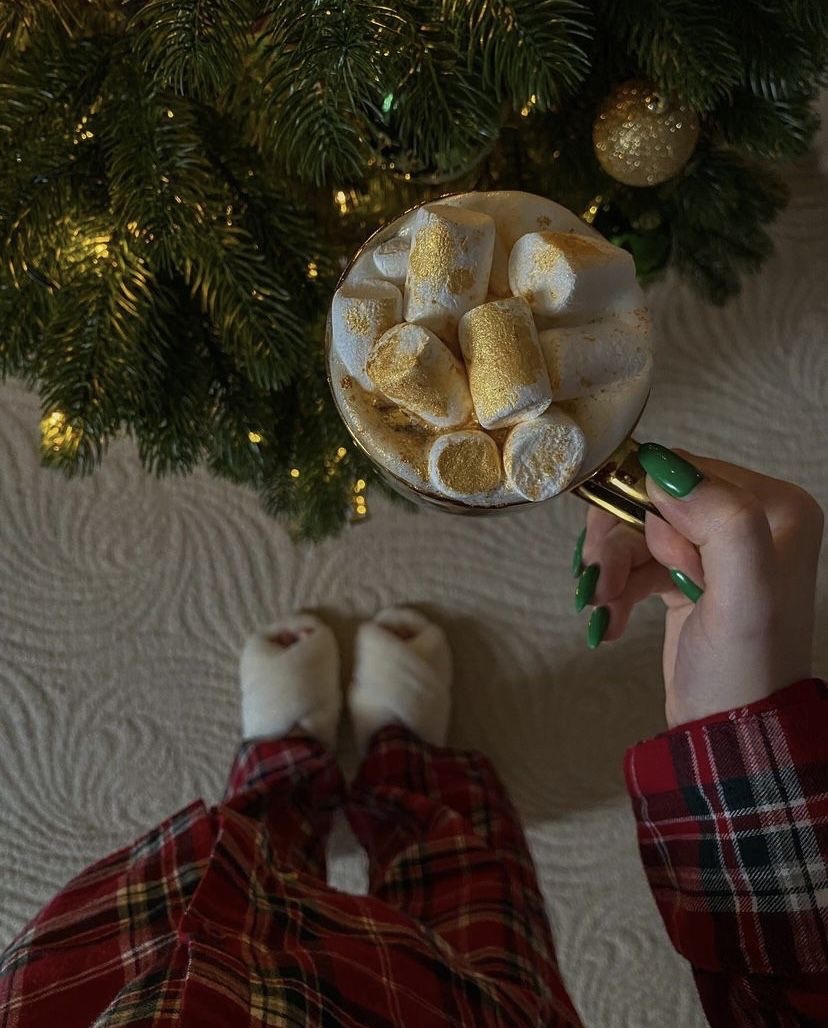 modernlilithh's tweet photo. 3 days till christmas 🌲 https://t.co/Df4z3YMs7C