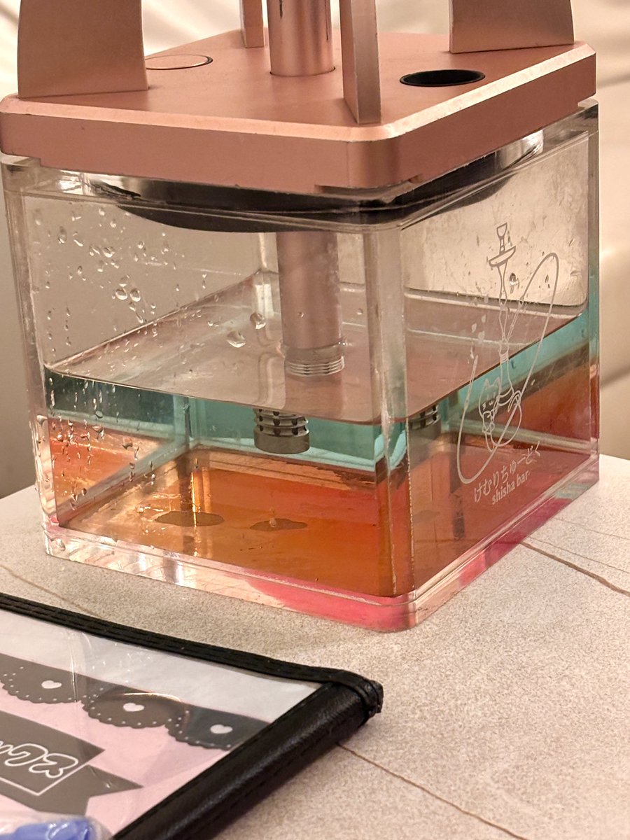 「けむりちゅーどくさんで水父シーシャ吸ってきた………。運命と愛がテーマです……との」|白桃と他8880000人のイラスト