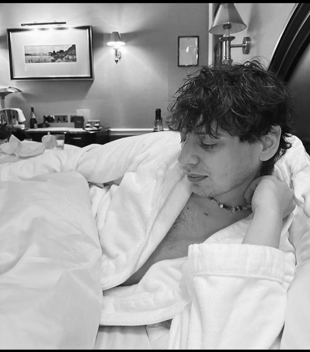 Kate67028917's tweet photo. I can't.
I LITERALLY CAN'T. 
I CANNOT EVEN.
#BBUK https://t.co/5NprznuJsB