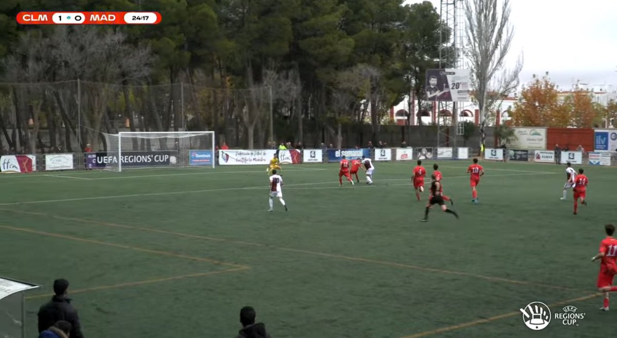 Balon_Tierra's tweet photo. 🏆 COPA DE REGIONES UEFA
🏟️ Manuel Delgado Meco
⏱️ 24’
⚽️ Ahora ha sido Pliego el que ha evitado el gol de Castilla la Mancha.
@FFCM_es 1 🆚 0 @RFFM_oficial
🗣️ https://t.co/LVngDtx4QL
#CopaRegionesUEFA #RegionsCup #CopaRegiones https://t.co/jeuumqLylT