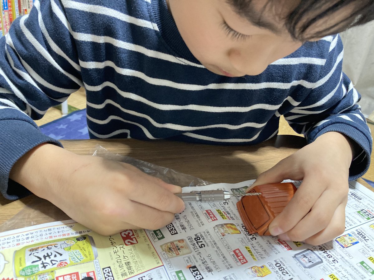mini4_syunky's tweet photo. 窓の肉抜きに挑戦😁 https://t.co/Ow4IK3PnIY