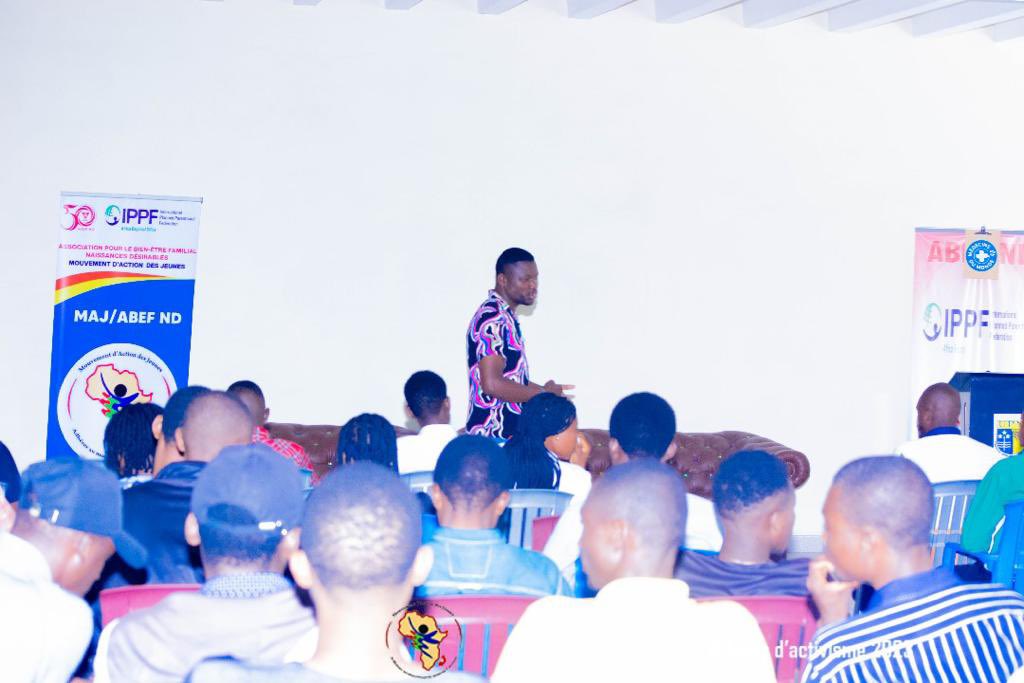 #16joursdactivisme

Dans sa présentation devant les étudiants de l’UPN , le CMRJ du <a href="/Maj_kinshasa1/">Mouvement D'action Des Jeunes/Kinshasa</a>, à détailler et expliquer tous les types des droits en matière de la santé sexuelle et reproductive  en mettant l’accent sur le respect sans condition de ces derniers. 

<a href="/IPPFAR/">IPPFAR</a>