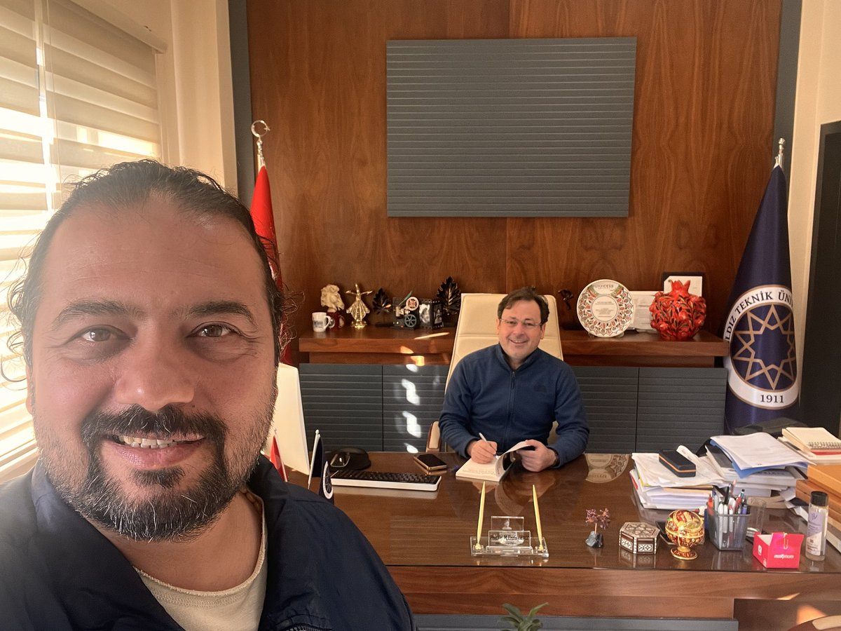 Erdal Hamarta (@erdalhamarta) on Twitter photo Değerli dostum <a href="/mengindeniz/">Prof. Dr. Mehmet Engin DENİZ</a> PDR alanına önemli katkı olduğunu düşündüğüm Psikolojik Danışmada Etik Vaka kitabını imzalarken. Değerli dostum <a href="/mengindeniz/">Prof. Dr. Mehmet Engin DENİZ</a> PDR alanına önemli katkı olduğunu düşündüğüm Psikolojik Danışmada Etik Vaka kitabını imzalarken.