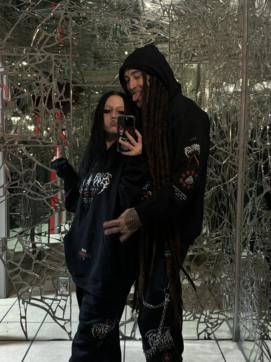 goblinblossom's tweet photo. Got our @STAYS1CK matching fits today 🤘🏻🩷 Also come get tattooed by us at Carnivale on Biloxi beach 🎪 https://t.co/UqJ8yG9vVW