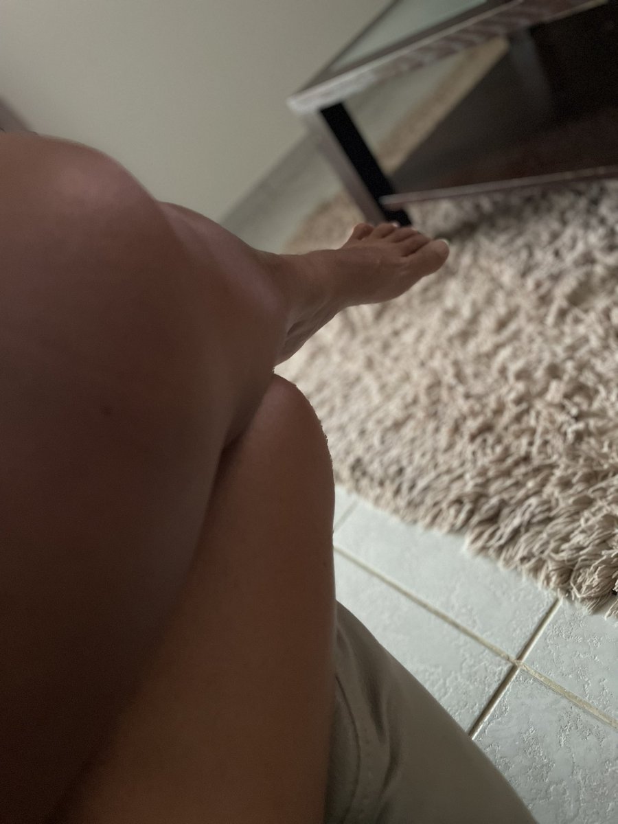 BMaikko's tweet photo. At rest 🤩🤩 #feet #feet_lover #feet_pic #feetcare #feetcontent #feetfethish #feetfetiche #feetfinder #feetforsell #feetpic #feetpicsforsales #feetseller #feetsession #feetsocks #feetworshi̇p #fetichiste #pied #pieds #sellincontent #selling_content #selling_contents #socklovers https://t.co/nvjPorLWqB