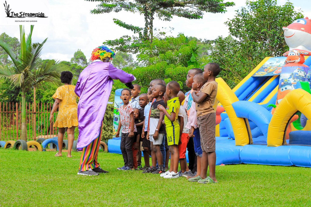 TracyKirabo4's tweet photo. It is the D-Day🎉 @thestreamsideug is having a children’s Christmas party today and gates open at 11am. They are located in Buwate, Nsamba close off Buwate Road. Come let your little ones have a good time!
#TheStreamsideUG https://t.co/OdYWBZVlJV