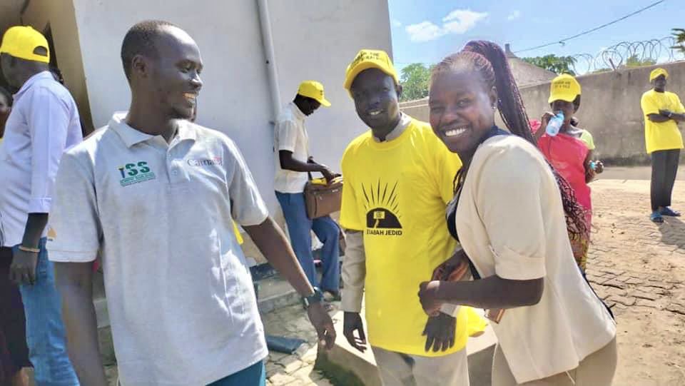 CanSoudanduSud's tweet photo. ➡️ INTREPID Soudan du Sud, dirigé par @boldengdit

Projet #FCLI :

« Améliorer la participation des jeunes &amp; des femmes à Jonglei grâce au renforcement des capacités et à la défense des libertés &amp; des droits de la personne afin de soutenir l'espace civique » 👩🏽‍🤝‍👨🏾🏛️🇸🇸 https://t.co/1husXMCmUK