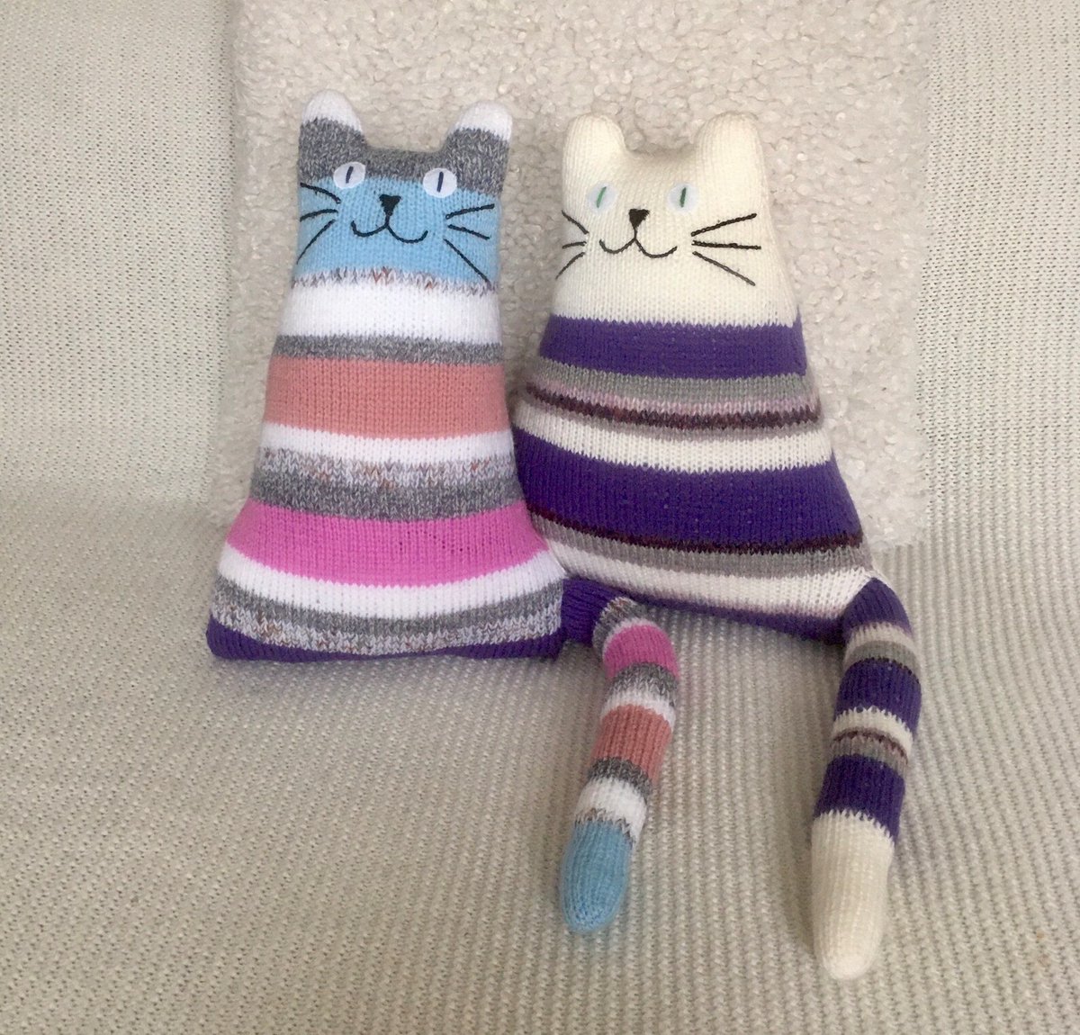 Happy  Sunday! Our cats are looking for new  homes - check them out.

#CatsOfTwitter #catsonetsy #etsysale 
#craftbizparty #shopindie  #handmadeuk #UKGiftAM #UKGiftHour #christmasgiftideas 
 etsy.me/488VGFg via @Etsy