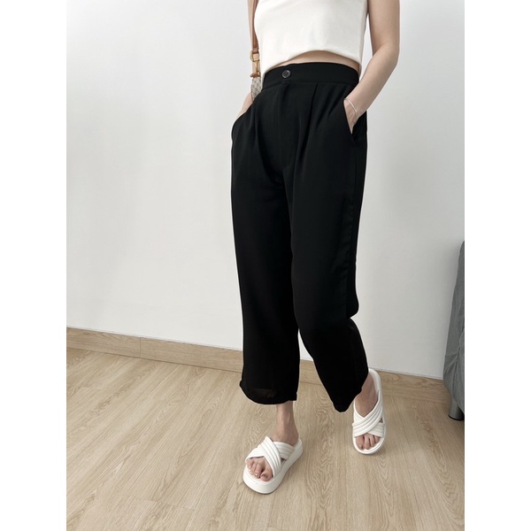 shopeestuff_id's tweet photo. rekomendasi kulot, loose pants♡        

[a thread]     
#racunshopee #shopeehaul #racunbelanja #gift #loosepants #kulot #OOTD #Shopee1212 https://t.co/5mabkay2KA
