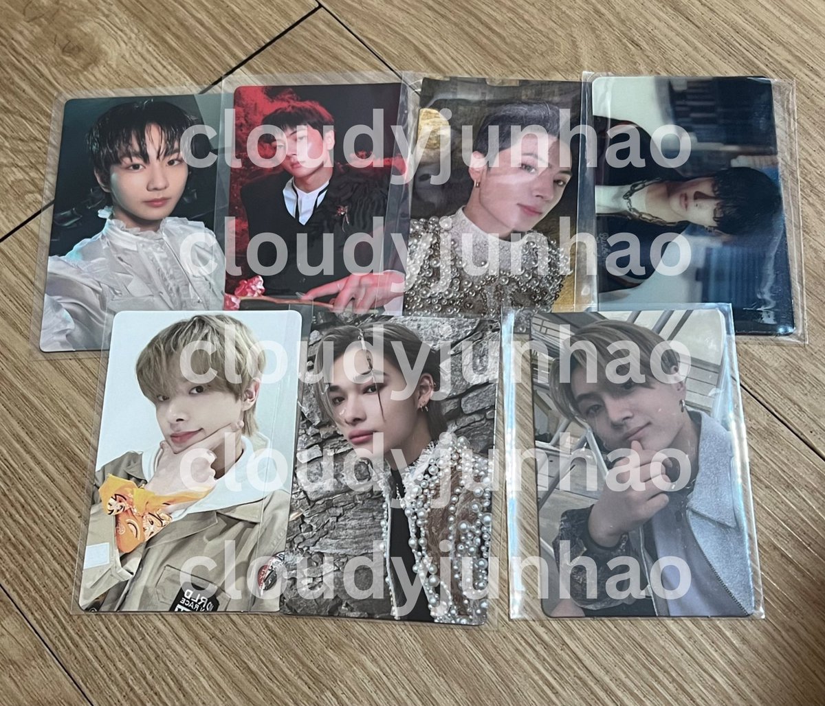 cloudyjunhao's tweet photo. [wts] enhypen pcs

• all photocards in photo 1 &amp; 2 is RM20/pc except jake ggu (RM25) &amp; Jake holo (RM15)
• all photocards in photo 3 is RM10/pc except group pc (RM5/pc)
• postage WM RM8/ EM RM12
• will give free official PCs as freebies if buy more! 

#pasarENHYPEN https://t.co/v6HizShPXe