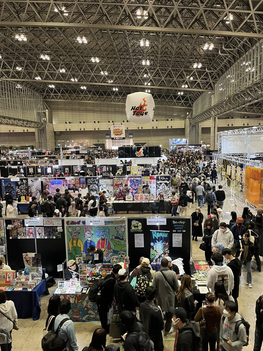 コミコン、推しの2人にあってきました！
最終日のお疲れの中サインや撮影では丁寧なご対応ありがとうございました！！！
これより無事に帰ります！