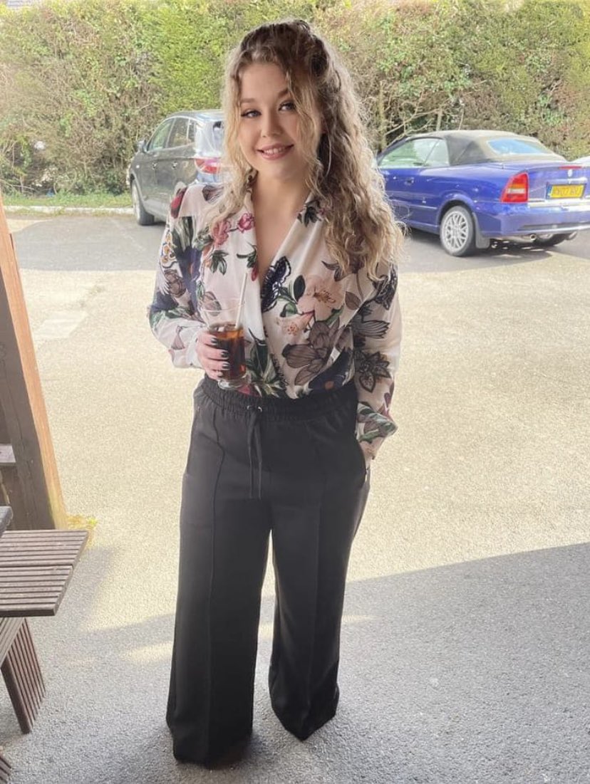 Penny 👩🏻‍🦰🦩 tweet media