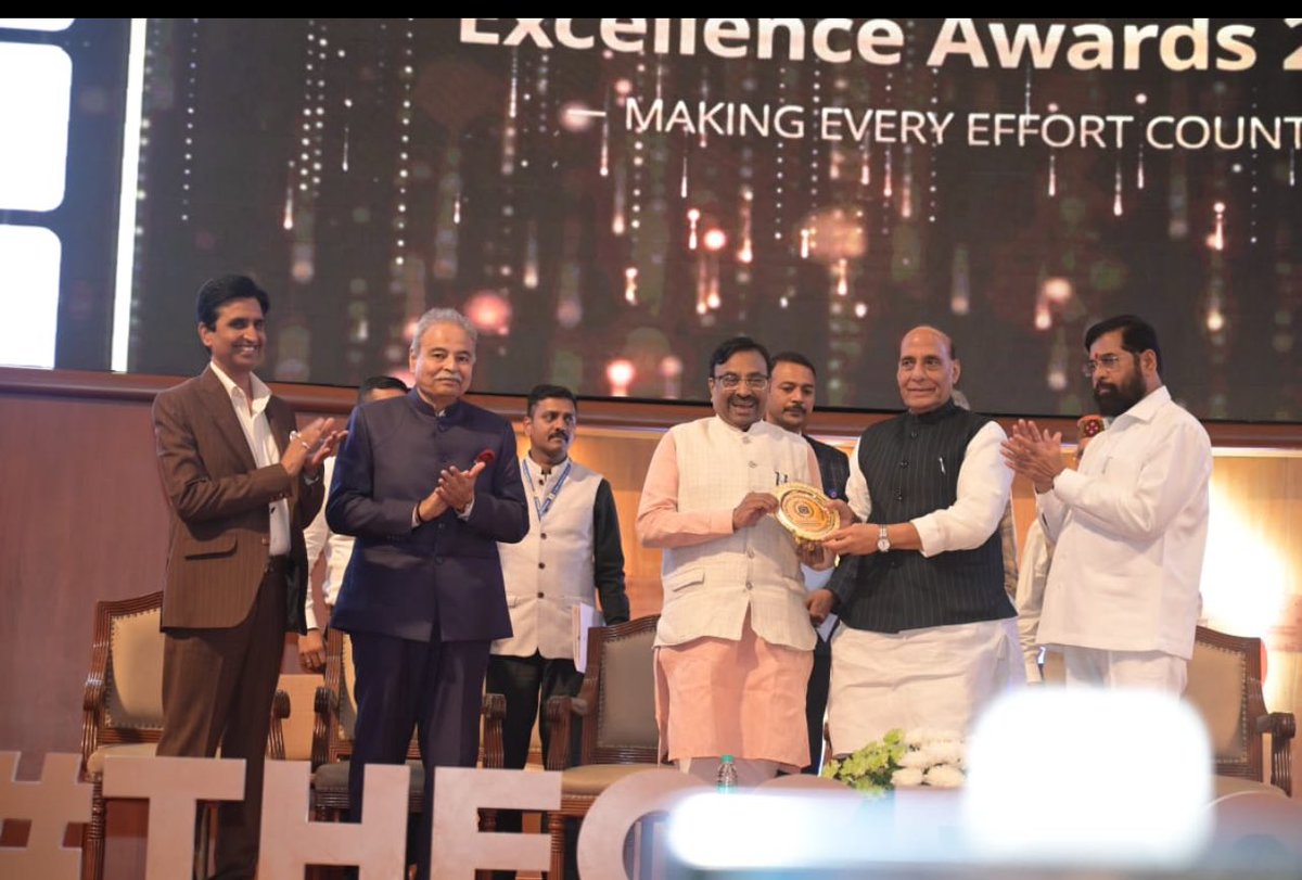 sutraacreations's tweet photo. Glimpse from the CSR Journal Award 2023. It was a proud moment for all of us to recognise various social transformation initiatives that make India first. 

#sutraa #events #awards #csr https://t.co/OnGXQ4HDEm