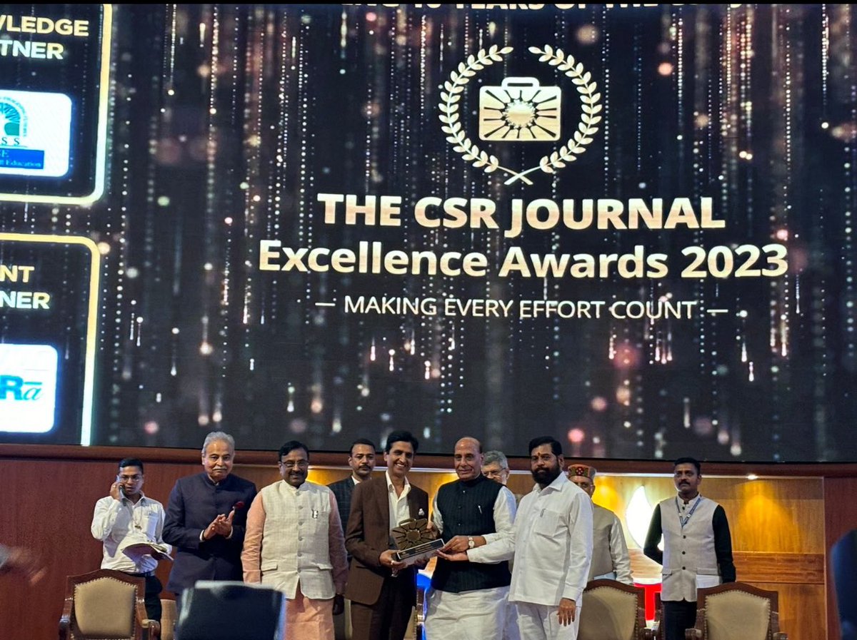 sutraacreations's tweet photo. Glimpse from the CSR Journal Award 2023. It was a proud moment for all of us to recognise various social transformation initiatives that make India first. 

#sutraa #events #awards #csr https://t.co/OnGXQ4HDEm