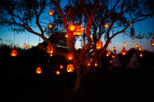 nordicwebdesign's tweet photo. Lantern Tree, Montauk, New York #LanternTree #Montauk #NewYork https://t.co/IuxLgryeBT https://t.co/SCoP7GxAB2