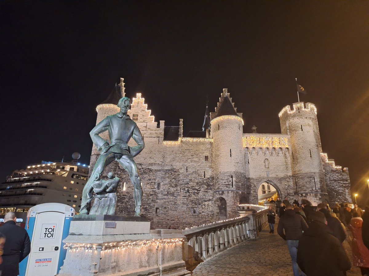 I'm not only here for the beer (albeit a drop or two might have been involved). With @ambassadorcruis Ambition moored in the heart of the city centre there was plenty of time for a big day out courtesy of @Visit_ANTWERP. Sante! #enjoyyourself #ambassadorcruiseline #ambition