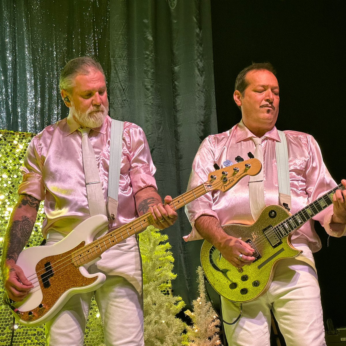 2023-12-09, Me First and the Gimme Gimmes, The UC Theatre, Berkeley, CA. <a href="/GimmeGimmeDivas/">Spike And The Gimme Gimmes</a> <a href="/theeCjRamone/">Cj Ramone</a>