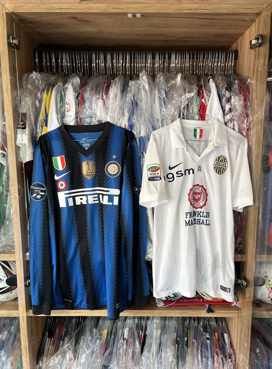 ildelima6's tweet photo. HAPPY 44 To Me 🎂🍾👕⚽️🤩 #matchwornshirt #zanetti #marquez #argentina #mexico #hellas #inter #verona #milano #magliaindossata #44yo https://t.co/dv5F1UAEVC