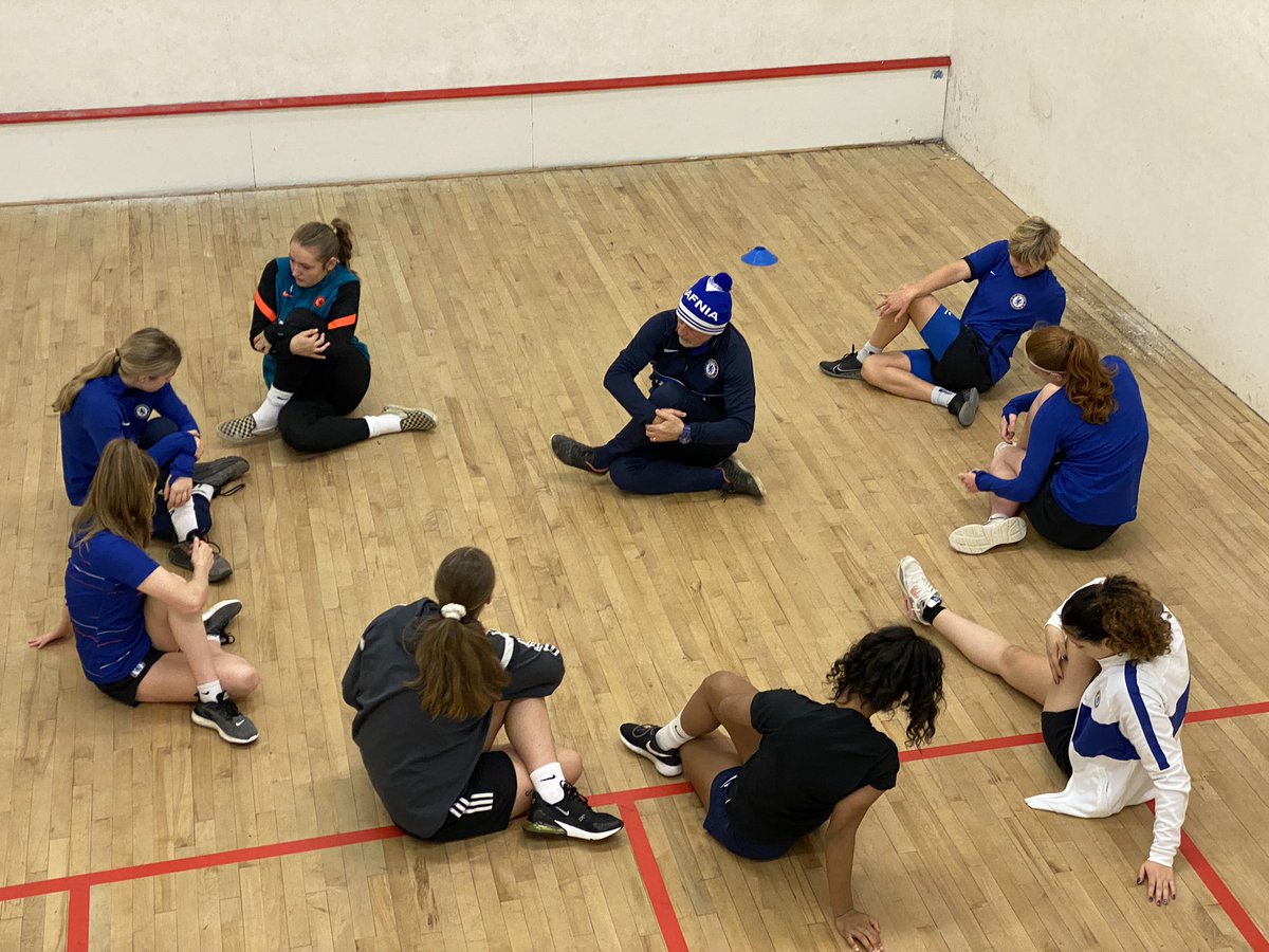 MountKellyFooty's tweet photo. Much Needed 45 Min Saturday Morning Recovery Session In The “Squashy” @MountKellyFooty
After A Tough 90 mins Match vs @BlenheimChelsea On Friday Plus 8 Hours Minibus Travel ⚽️💪🏼
#TommyYoga #Handball #AZKeepyUppy #Juggling
Much Needed #LaticAcid #InjuryPrevention #GroupFun https://t.co/IvSrpBeIfn
