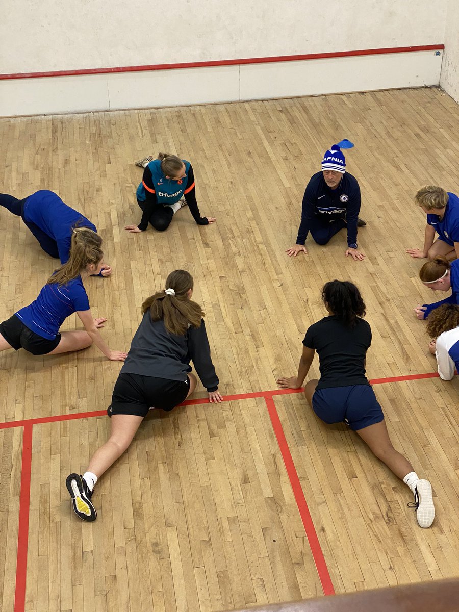 MountKellyFooty's tweet photo. Much Needed 45 Min Saturday Morning Recovery Session In The “Squashy” @MountKellyFooty
After A Tough 90 mins Match vs @BlenheimChelsea On Friday Plus 8 Hours Minibus Travel ⚽️💪🏼
#TommyYoga #Handball #AZKeepyUppy #Juggling
Much Needed #LaticAcid #InjuryPrevention #GroupFun https://t.co/IvSrpBeIfn
