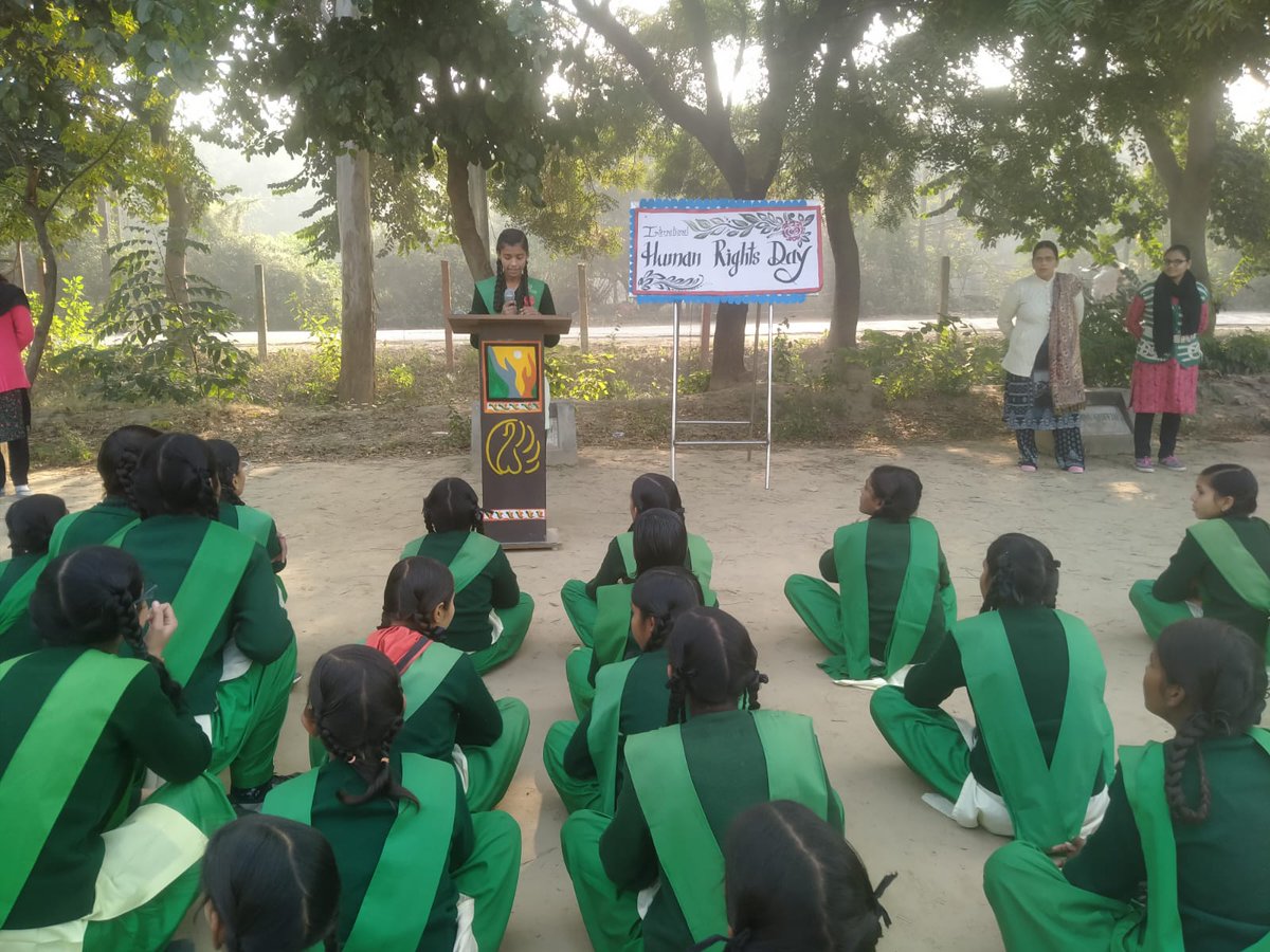 PardadaPardadi's tweet image. #HumansRightsDay

मानव अधिकार आयोग का प्रयास, खुशहाल हर नागरिक यही आस।

On 9th December, 2023 PPES students at a school gathering shared about what is Human rights and the purpose of having it. 

We at PPES stand to inculcate UN commitment to Human Rights.