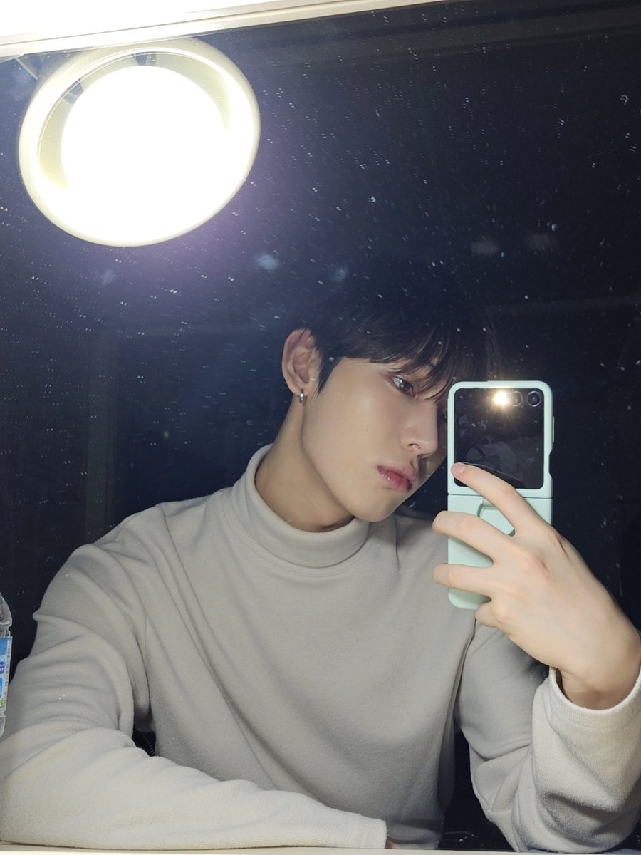enhypenweverse's tweet photo. [ #선우’s Post ] 231210

#SUNOO: 🤍

@ENHYPEN_members @ENHYPEN #ENHYPEN #엔하이픈 https://t.co/J5YKkzC0Hx