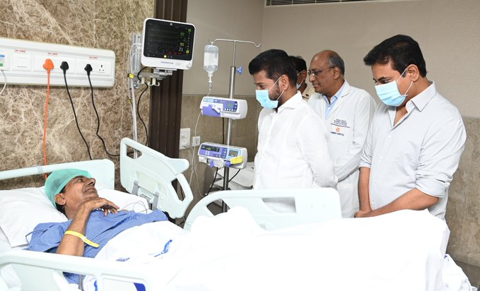 Revanth_reddy_A's tweet photo. No politics,
Be safe KCR Garu
.
.
.
.

@revanth_anumula is kind hearted https://t.co/DjTGA8Wc1Y