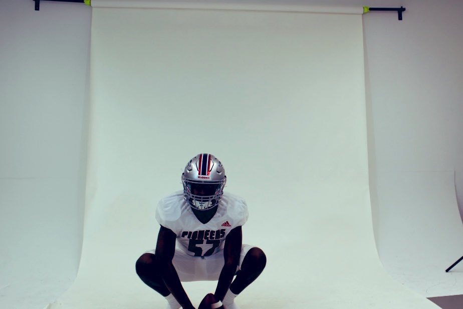 bobby_tadele's tweet image. After a great visit at @MNUFootball I have been blessed with my 2nd offer!
@TopSpeedLLC @Football_DeSoto @CoachG70 @lynnhoffman2007