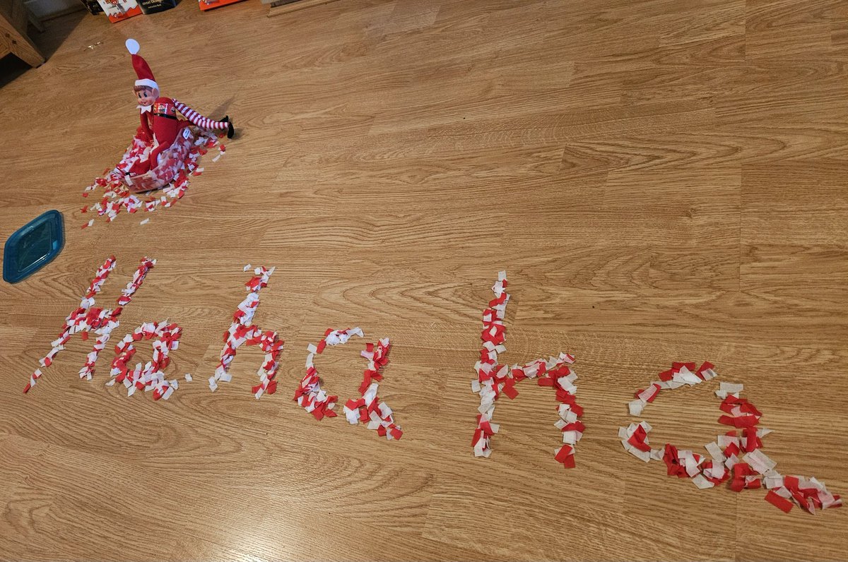 Hey <a href="/TeamHazel2020/">TeamHazel</a> <a href="/MissCfromHC/">Team Horse Chestnut</a> - Ava wanted to show what the elves had been up to... 🎄🎅