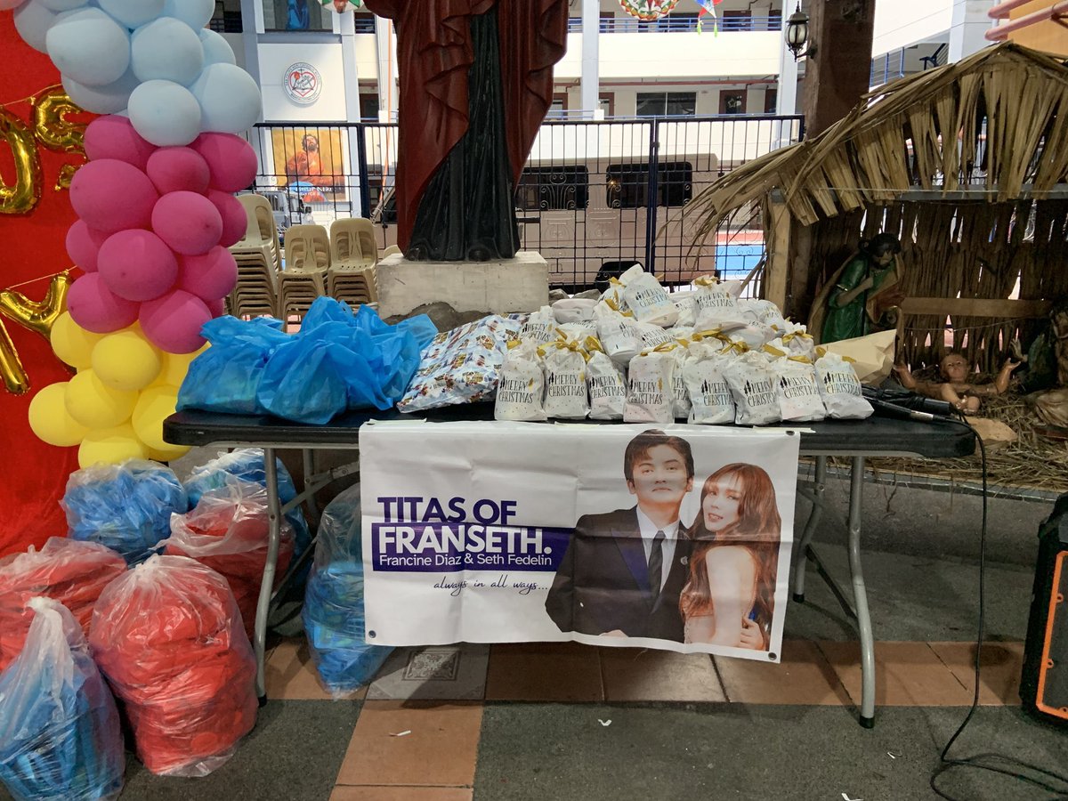 titasoffranseth's tweet photo. Happening now at San Felipe Neri Church 💙

#FranSeth https://t.co/Z80LurGb8M