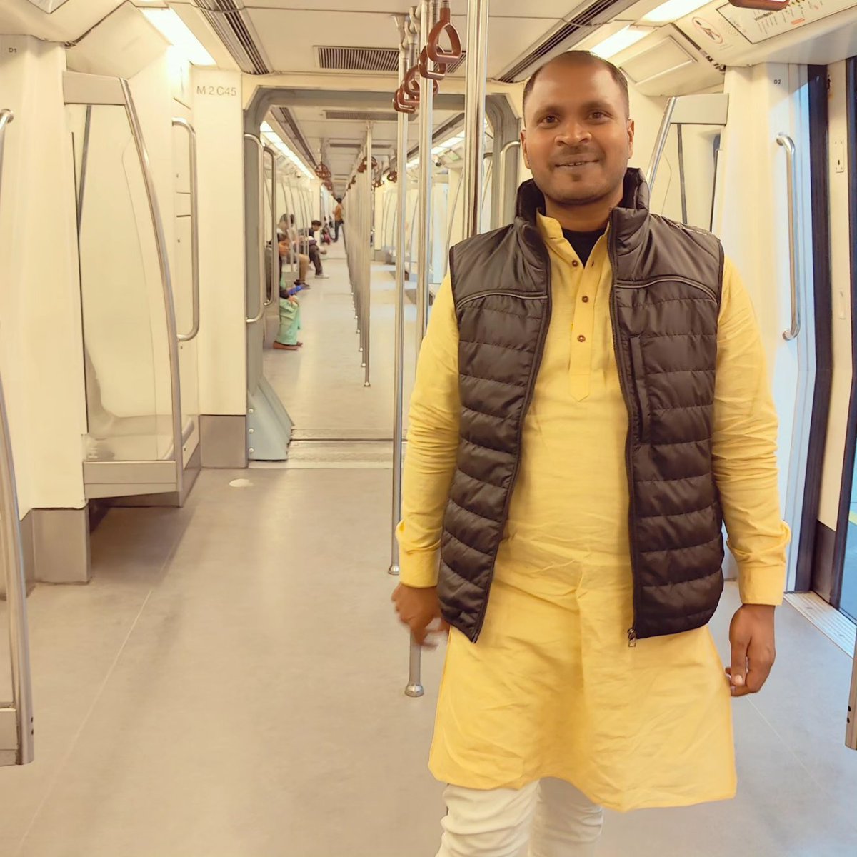 Ramkumar_AryaN's tweet photo. आज  दिल्ली मे @ABVPVoice के राष्ट्रीय अधिवेशन मे जाना हुआ, जहाँ पर परिषद मे कार्यरत पुराने साथियों से मिलना हुआ।
अधिवेशन का शुभारंभ @AmitShah जी ने किया और उन्होंने अपने सम्��ोधन मे कहा की वह भी शुद्धरूप से ABVP प्रोडक्ट है और उन्होंने भी अपने परिषद के पुराने दिनों को याद किया। https://t.co/WvQNJ9tnrV