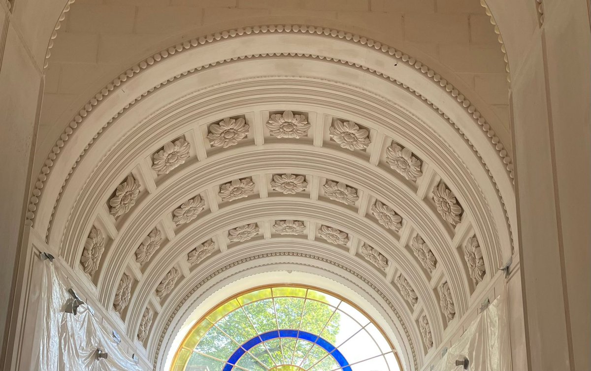 KLLangton's tweet photo. Bespoke rosettes being set-out &amp; installed using casts from a barrel to help with the final resting place. #plasterwork #plastering #fibrousplaster #grg #saintgobain #britishgypsum #formula #barrelceiling #rosettes #rosettes #roses #ceilingrose #medallion #interiors #architects https://t.co/EbAZtSJKJg