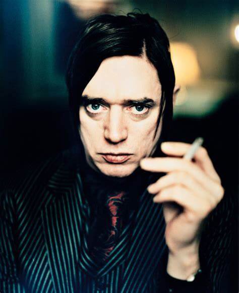 kommunication23's tweet photo. “Very rare to see this level of tailoring nowadays, even on the wealthy. So let's talk about some of the reasons why it's great”
📸 Morten Larsen
@memorialdevice @NewWaveAndPunk @ScotsPostPunk #industrial #icon #blixa #einsturzendeneubaten https://t.co/z1lKMS9GM5