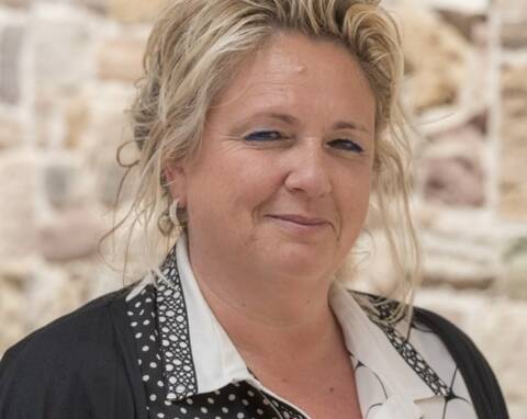 ⚡🇨🇵INFO -Christelle #Plantavin, adjointe au commerce et à l'artisanat à #Fréjus, est accusée d'avoir volé le téléphone d'une caissière dans un supermarché. Elle a été reconnue grâce à la vidéosurveillance. L'adjointe de David Rachline (RN) sera jugée en janvier 2024. (Var-Matin)