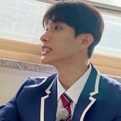 A universe of Jiwa &amp; Dewa as an opposite school couple—

#ogyeong