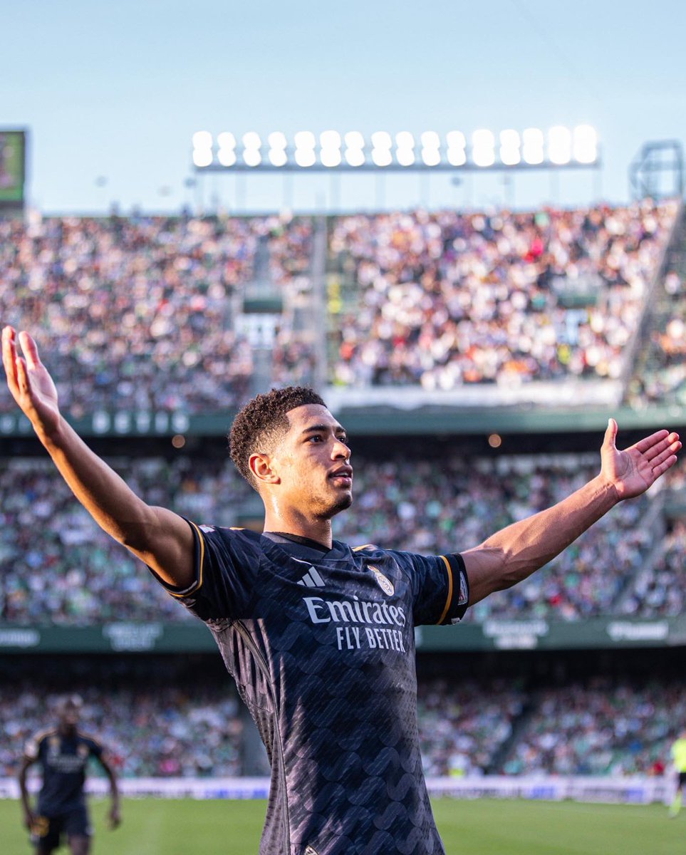 No odiaban a Cristiano Ronaldo por ser un prepotente.

No odian a Vinicius por ser un provocador.

No odian a Bellingham porque incita al odio con sus celebraciones.

Los odian porque son la estrella del Real Madrid en cada momento. Y eso no lo soportan.

QUE MAMEN.