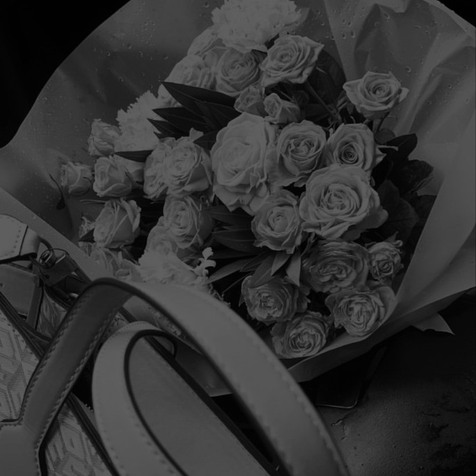 — когда-нибудь все это кончится
и все, что от них нам останется
фамилия, имя и отчество
пустая страница из паспорта.

не смогла не заглянуть в гости к родителям-героям, коли выдалось свободное время.