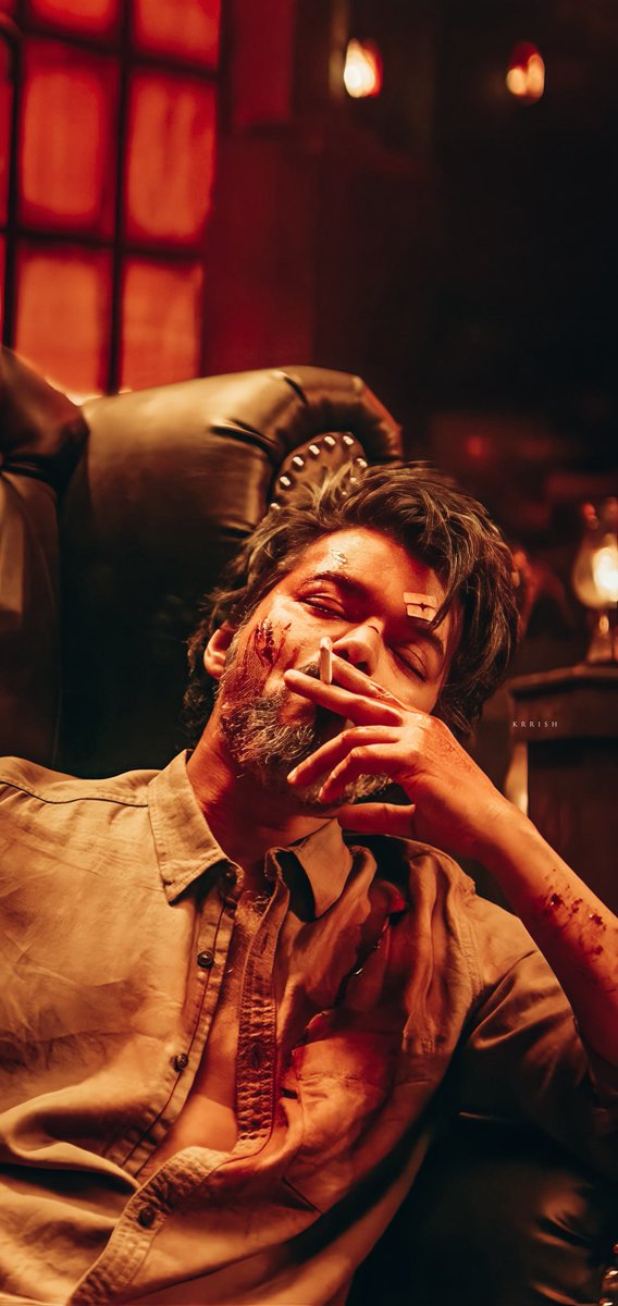 VijayFans134's tweet image. LEO DAS Kelvi Patrukiya🚬🔥

#Leo @actorvijay #Thalapathy68 #LeoTrailer